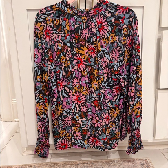 Floral V-Neck Blouse - Multicolor - Picture 5 of 7